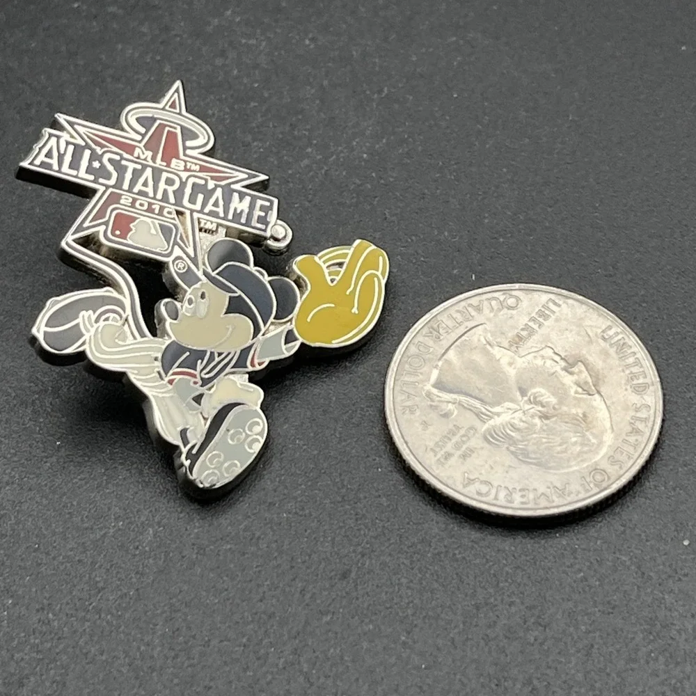 Disney MLB Baseball All Star Game 2010 Mickey Mouse Lapel Hat Pin‎